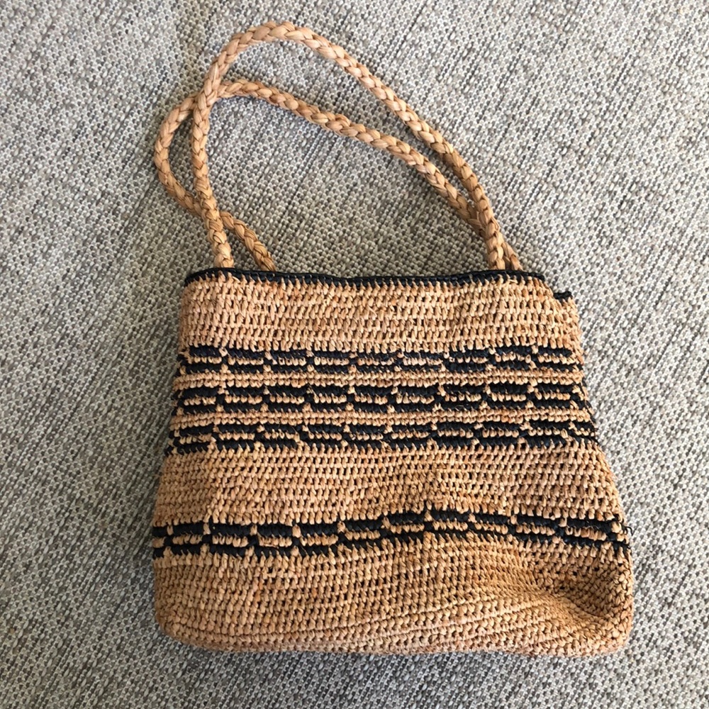 Grass beach purse